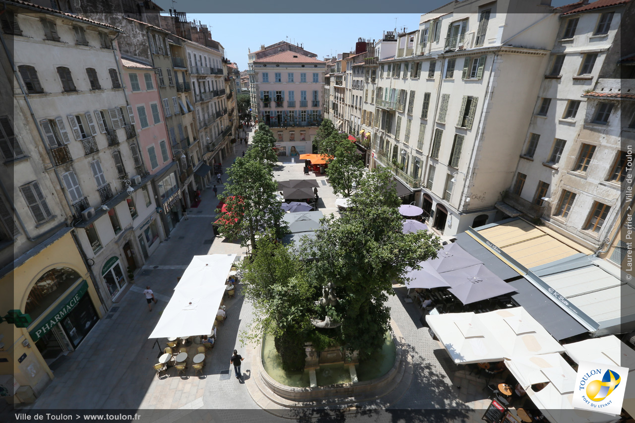 Vue aérienne de la place Puget