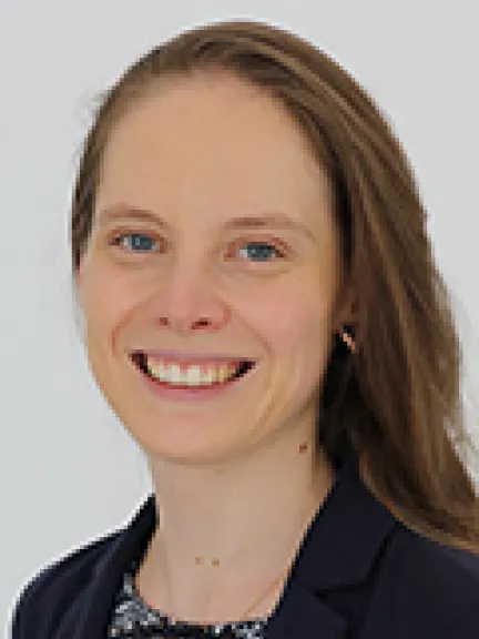 Portrait de Mme Béatrice VEYRAT-MASSON