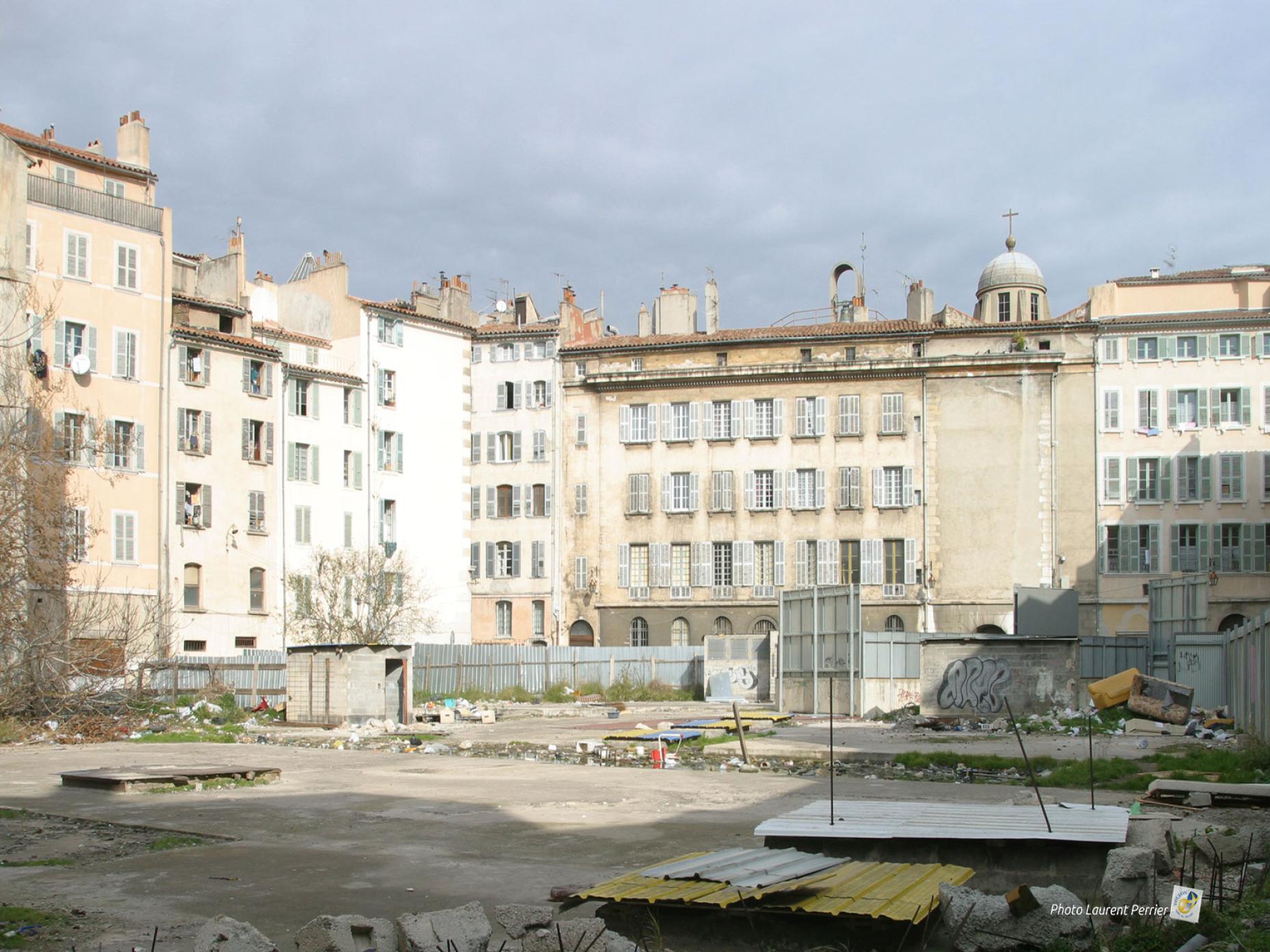 Place de l'équerre (AV)