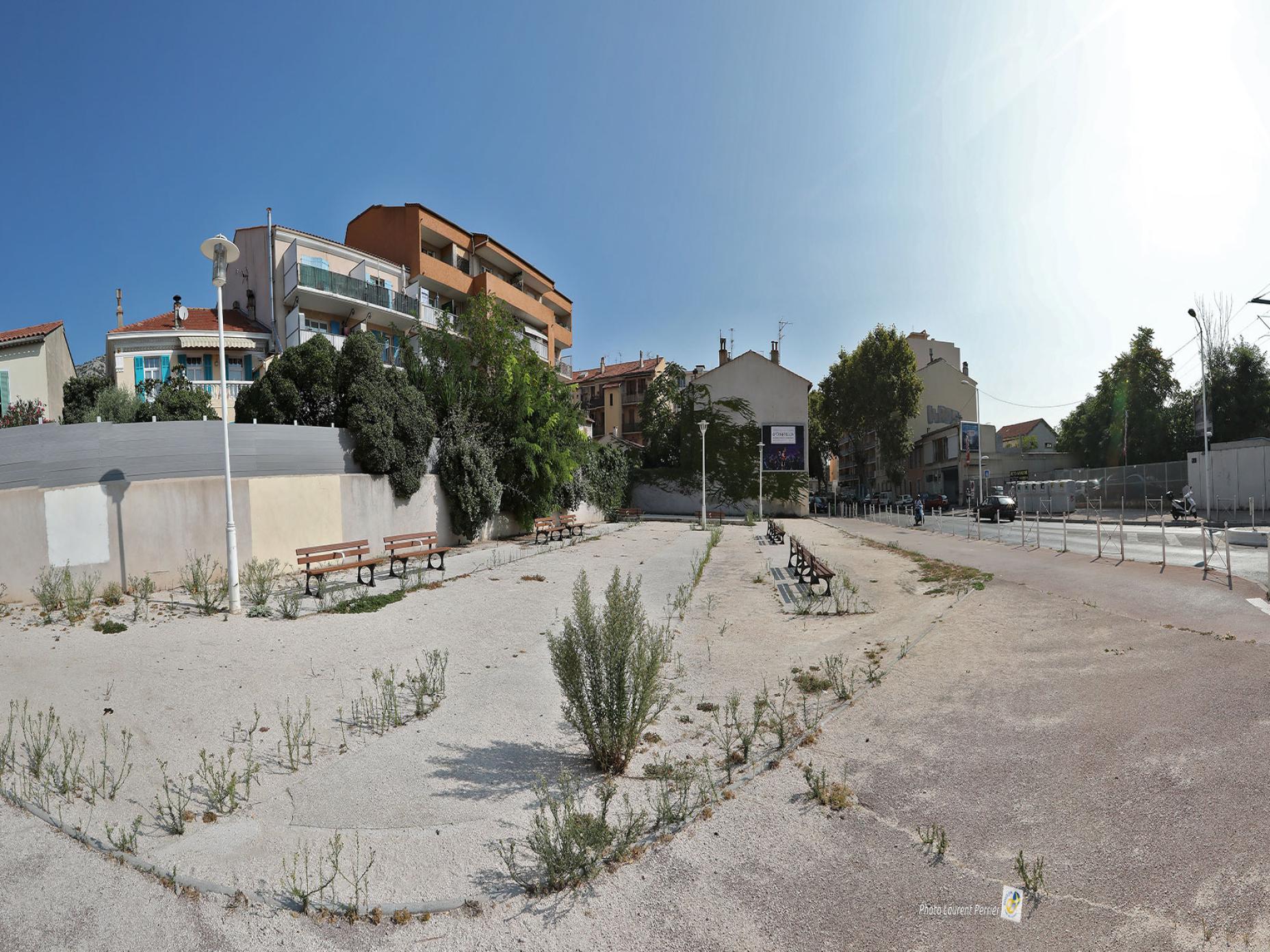 La place du pont de Saint-Jean (AV)