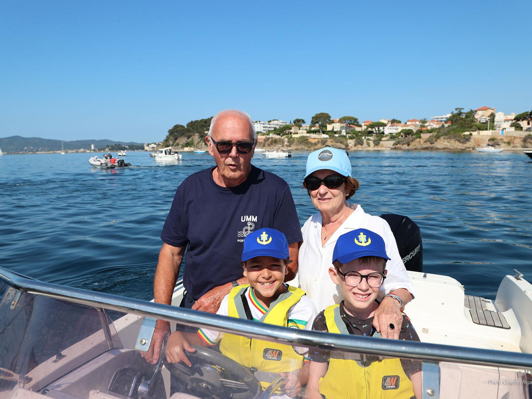 Photo de la sortie en mer des enfants du centre de loisirs La Beaucaire