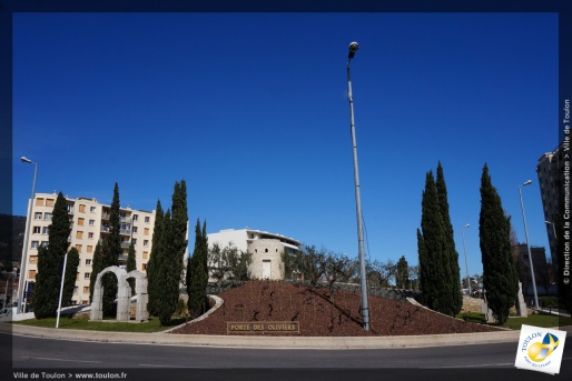 Carrefour Porte des Oliviers