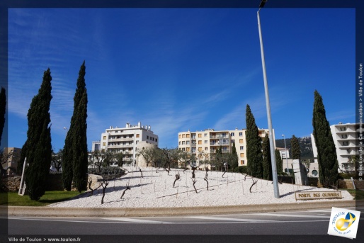 Carrefour Porte des Oliviers