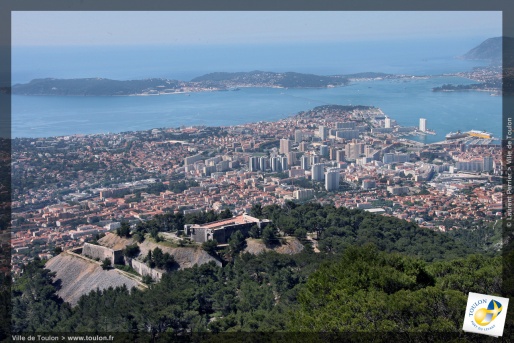 vue aérienne de Toulon