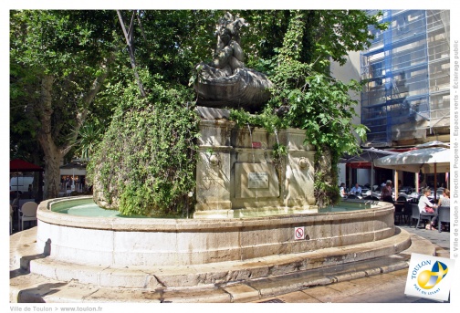 Fontaine des Trois Dauphins