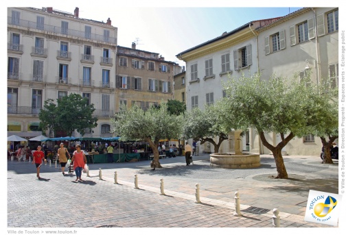 Fontaine place Paul Comte